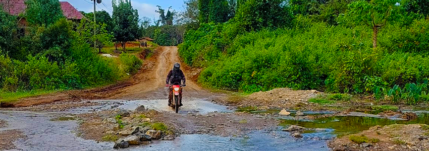 Viele Menschen träumen davon - Enduro fahren in Laos